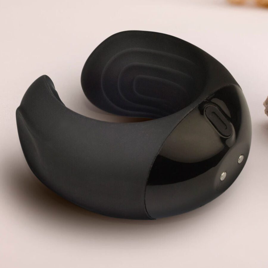 Rocks- Off - Echo Black Vibrator Masturbator